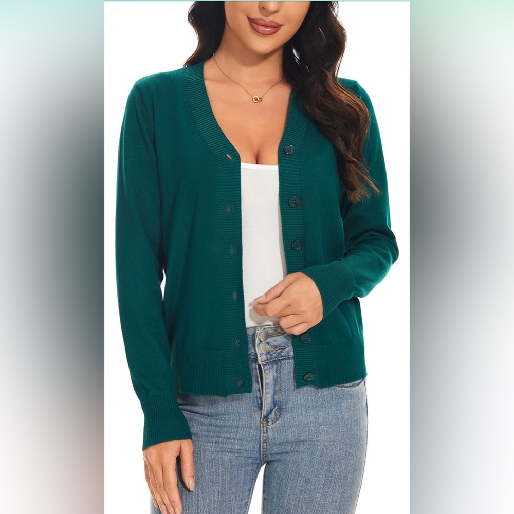 Huuloo Women's Crew Neck Button Down Long Sleeve Cardigan Sweater